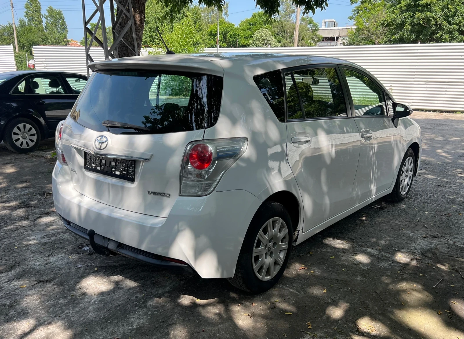 Toyota Verso 2.0D4D - изображение 6