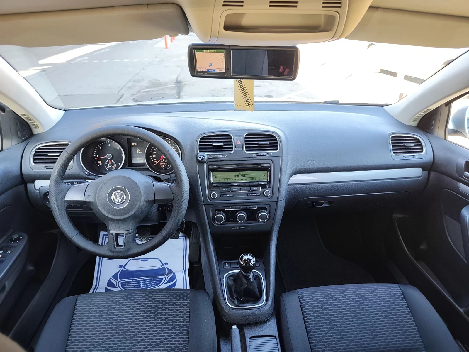 VW Golf 1.6 TDI  | Mobile.bg   12