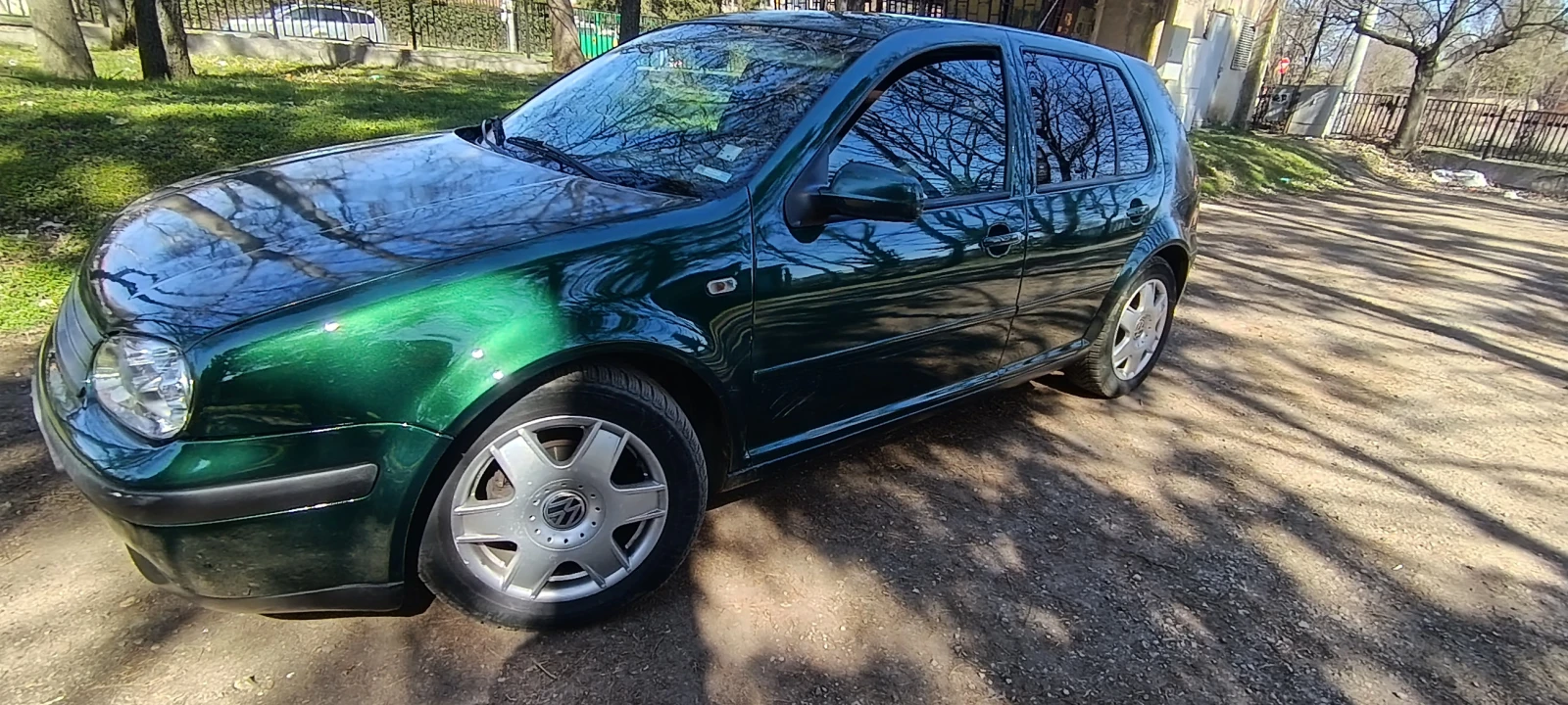 VW Golf 1.9 90kc ALH, снимка 2 - Автомобили и джипове - 53839069