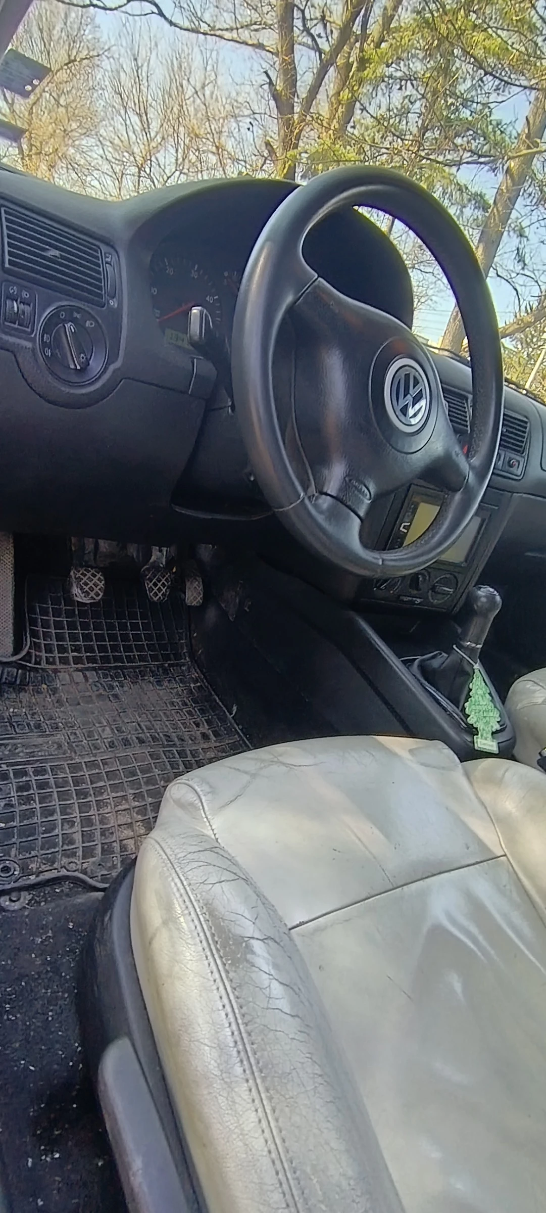 VW Golf 1.9 90kc ALH, снимка 7 - Автомобили и джипове - 53839069