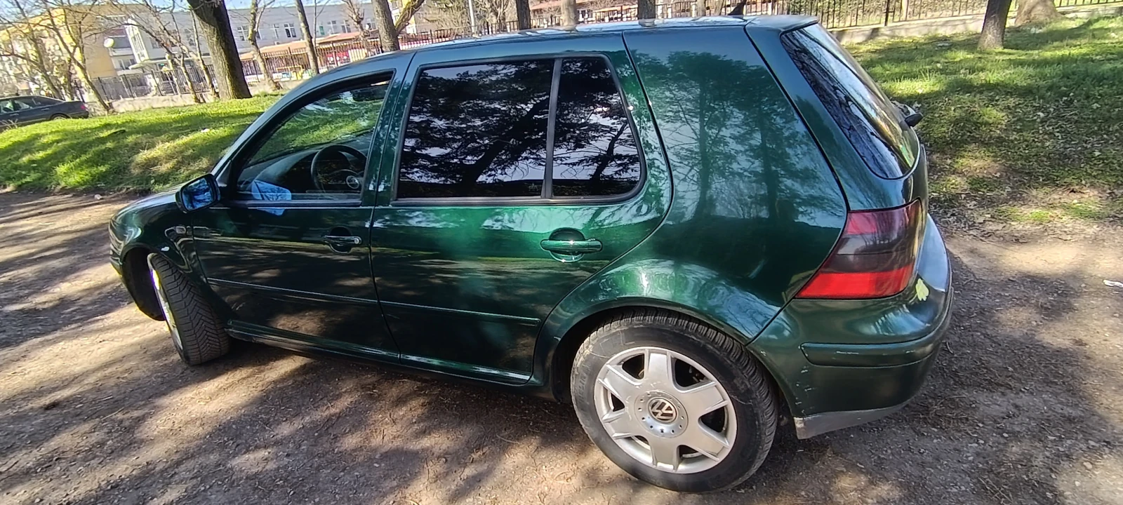 VW Golf 1.9 90kc ALH, снимка 4 - Автомобили и джипове - 53839069