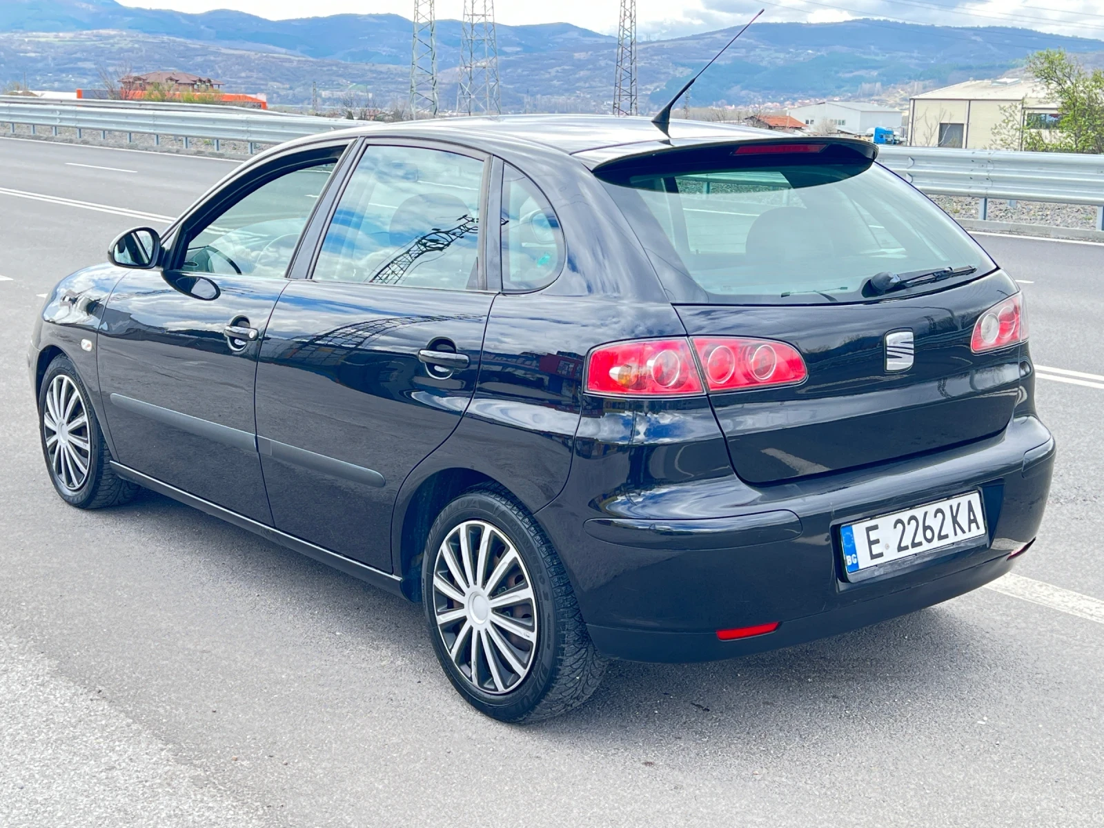 Seat Ibiza 1.9TDI, снимка 6 - Автомобили и джипове - 54009095