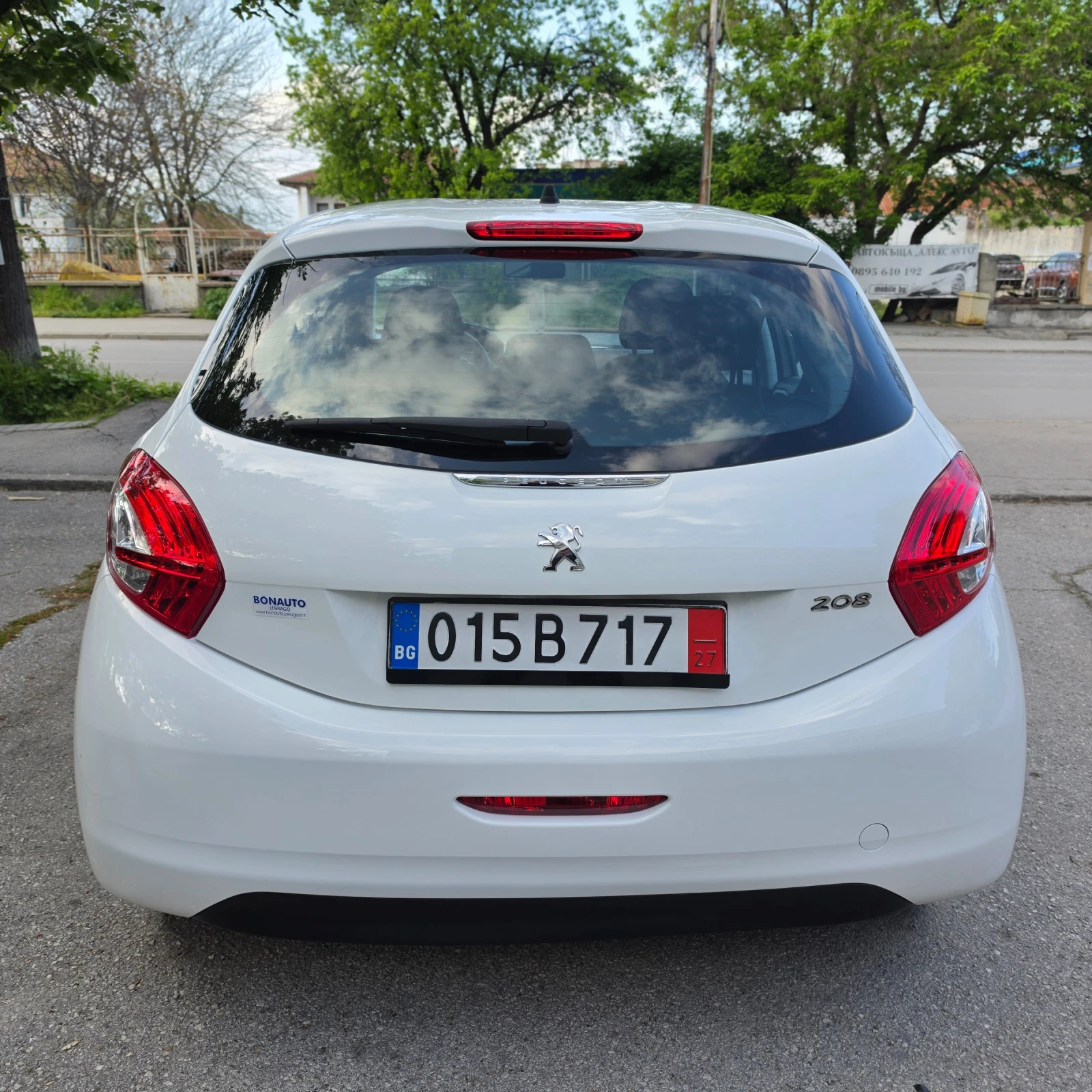 Peugeot 208 1.4HDI, снимка 5 - Автомобили и джипове - 54285598