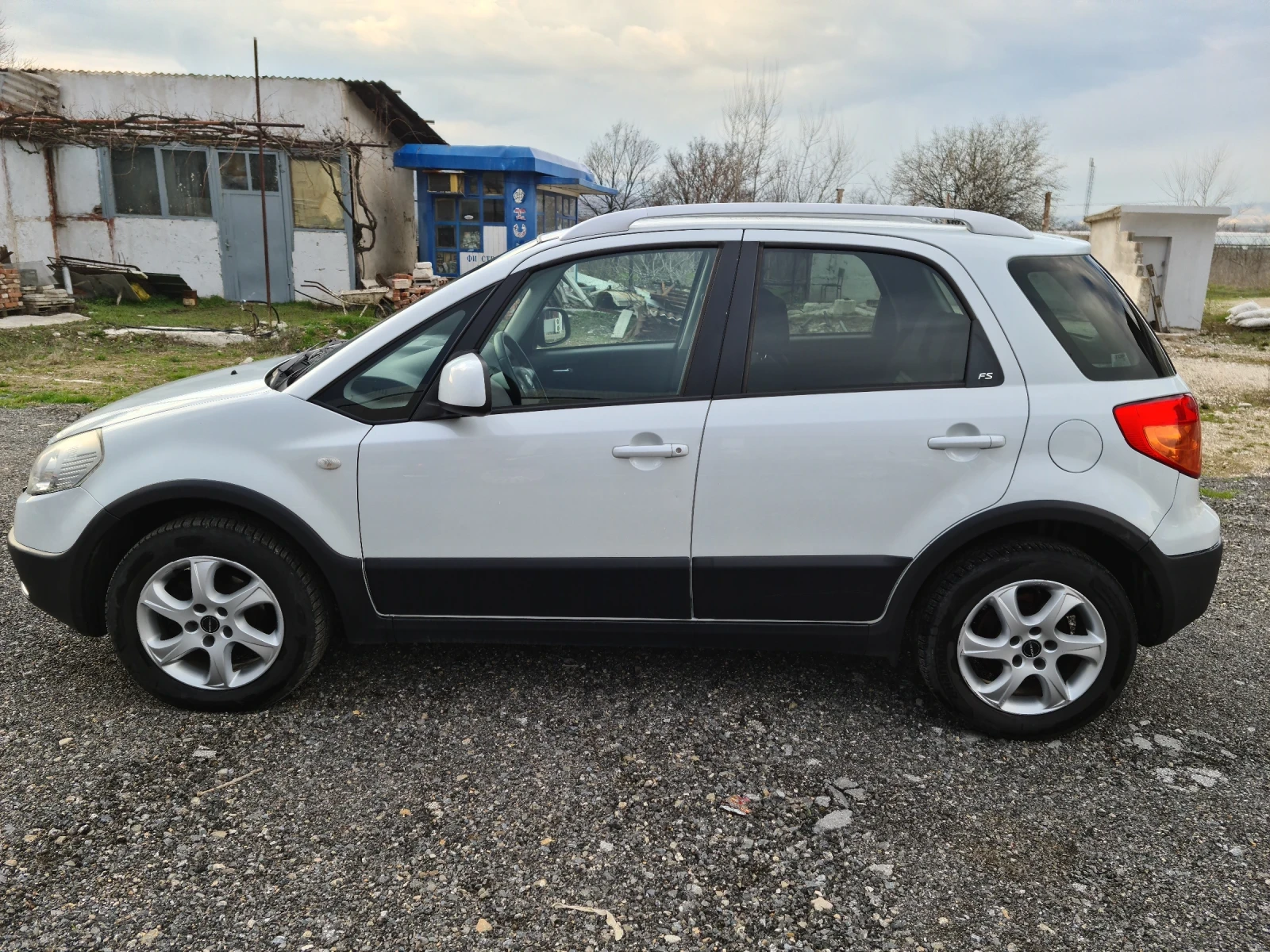 Fiat Sedici 2.0jtd facelift, снимка 2 - Автомобили и джипове - 54402653