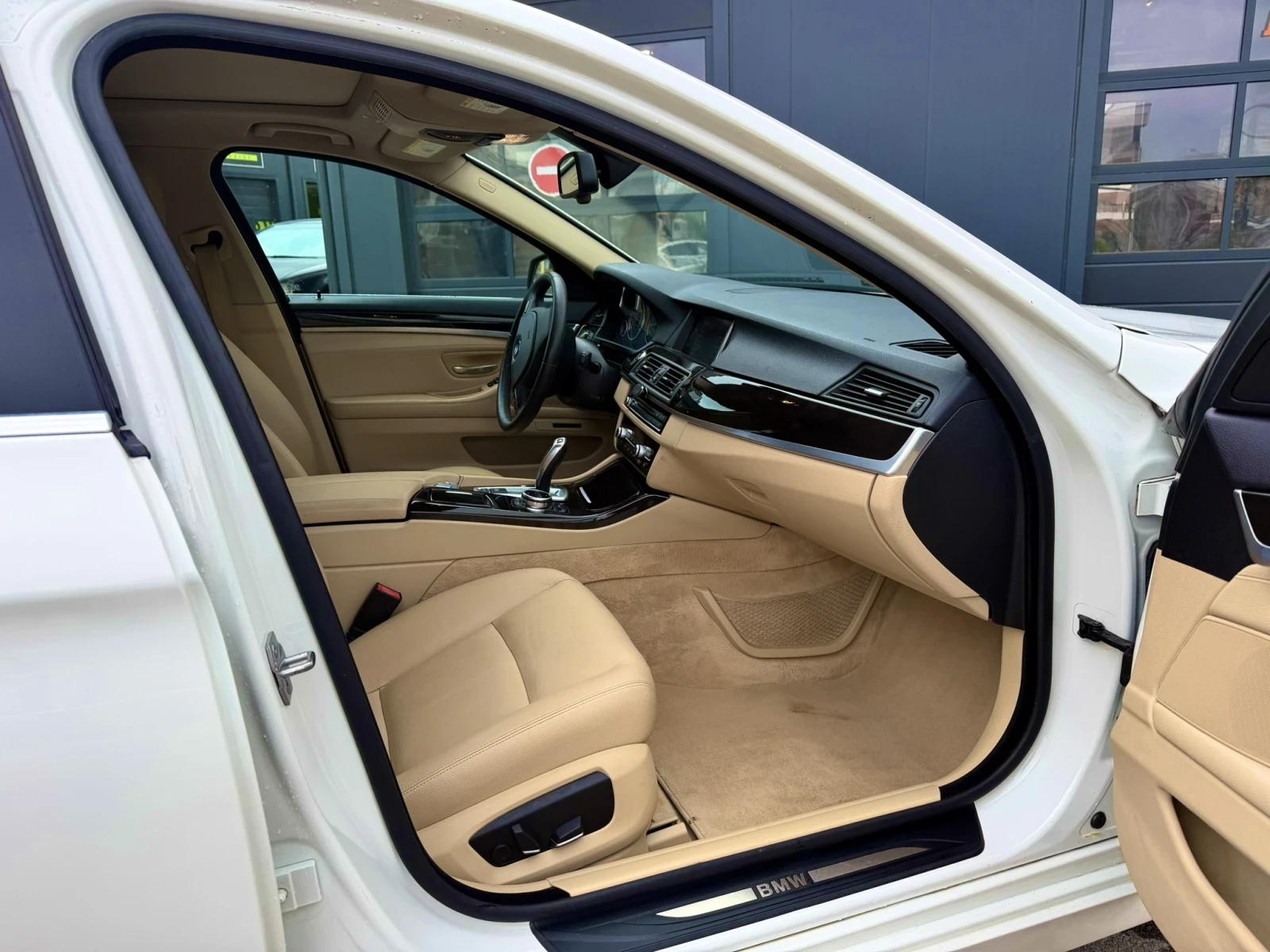 BMW 528, снимка 5 - Автомобили и джипове - 55090708