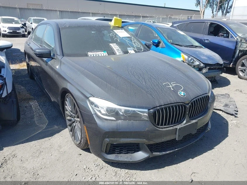 BMW 740 MPACK* PANO* AMBIENT* 360* HEADUP