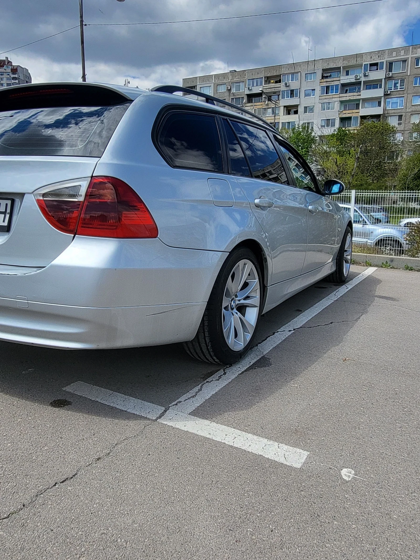 BMW 320, снимка 8 - Автомобили и джипове - 55876136