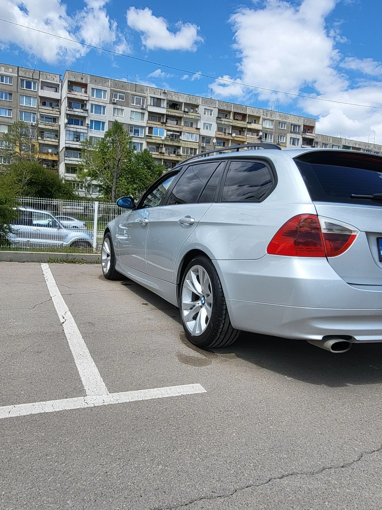 BMW 320, снимка 9 - Автомобили и джипове - 55876136