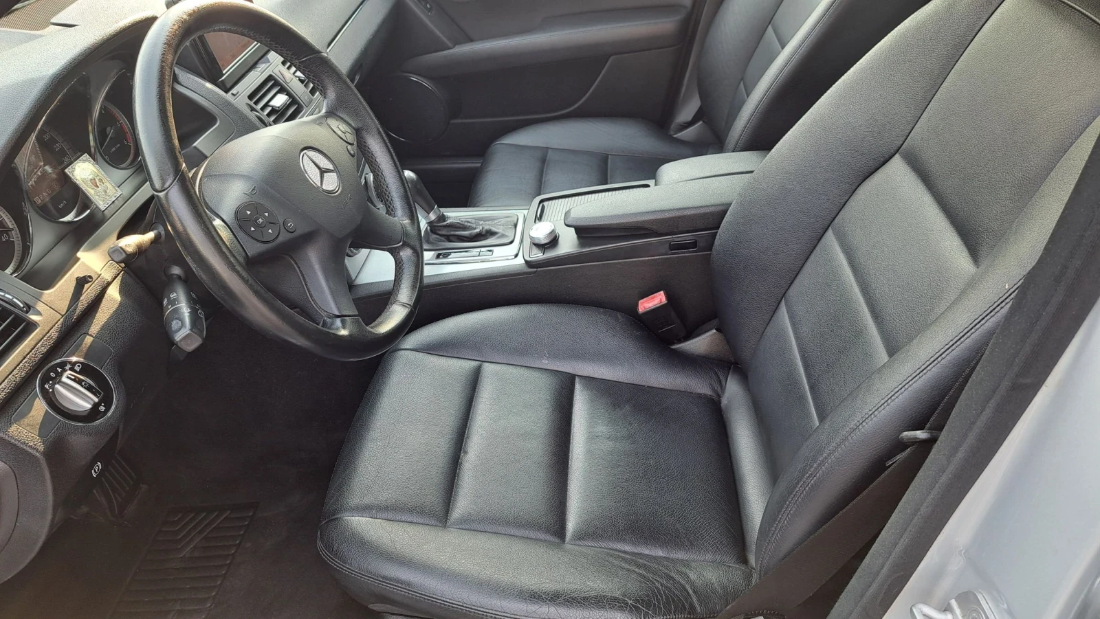 Mercedes-Benz C 350 3.0CDI-231K.C, снимка 10 - Автомобили и джипове - 56152399