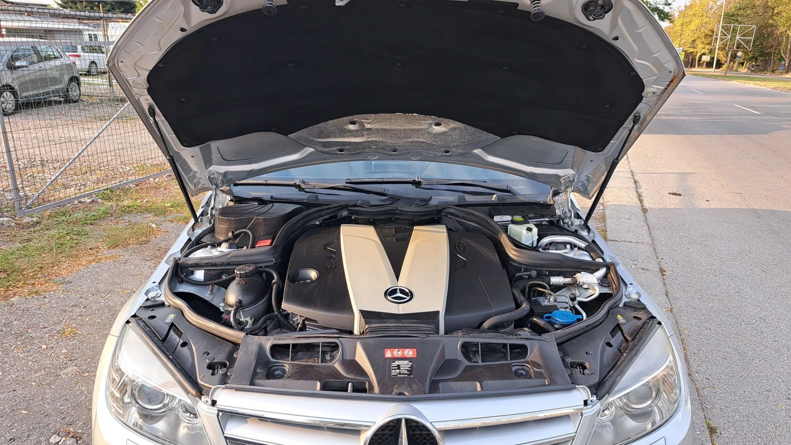 Mercedes-Benz C 350 3.0CDI-231K.C, снимка 13 - Автомобили и джипове - 56152399
