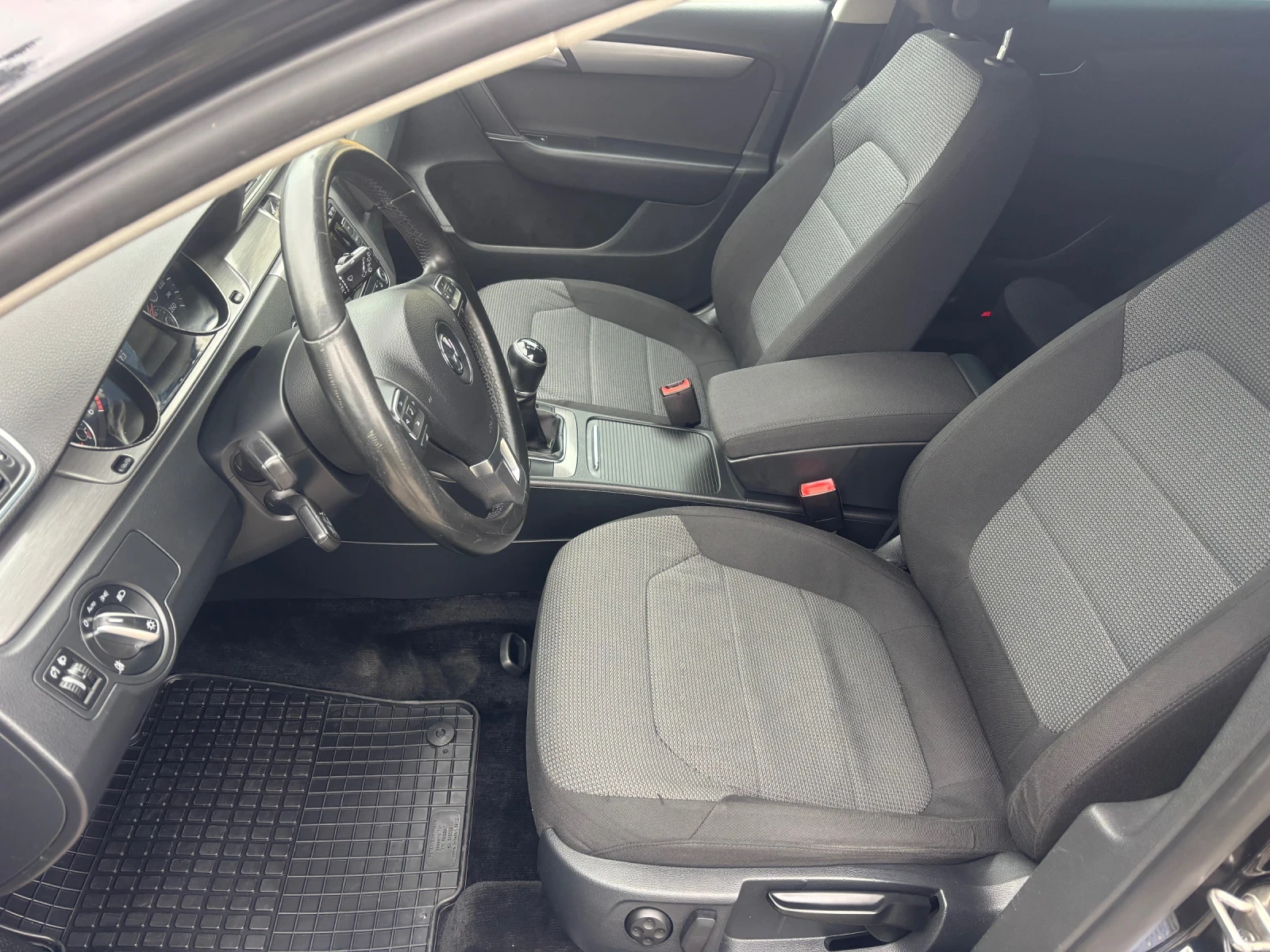 VW Passat 2.0TDI Common rail, снимка 8 - Автомобили и джипове - 56274850