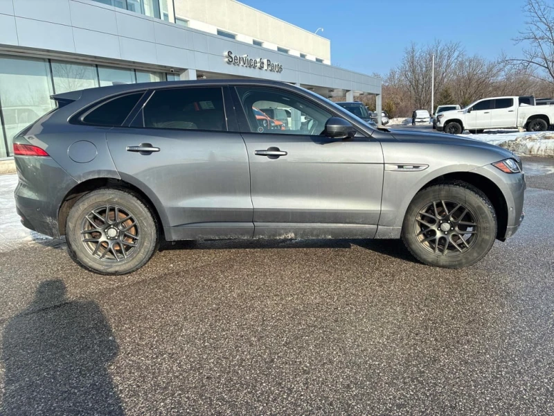 Jaguar F-PACE R Sport  CARFAX, снимка 3 - Автомобили и джипове - 53076870