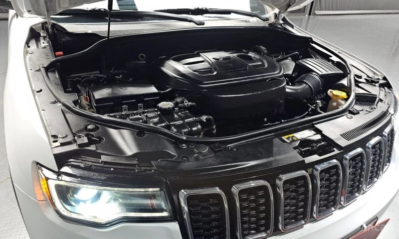 Jeep Grand cherokee, снимка 6 - Автомобили и джипове - 53289615