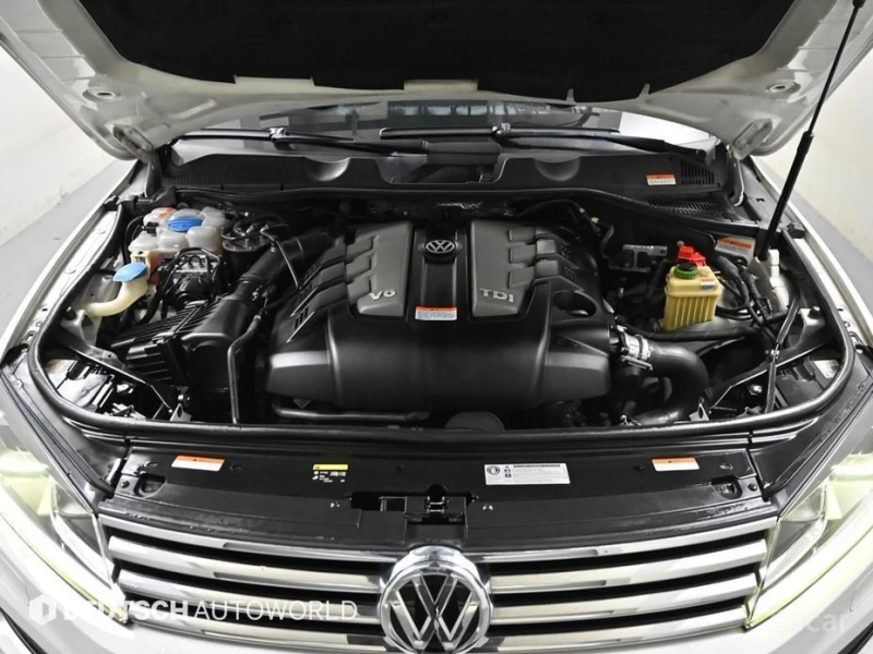 VW Touareg, снимка 6 - Автомобили и джипове - 53426101