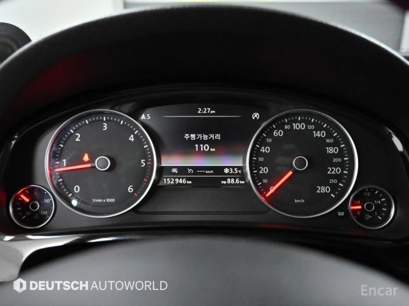 VW Touareg, снимка 8 - Автомобили и джипове - 53426101