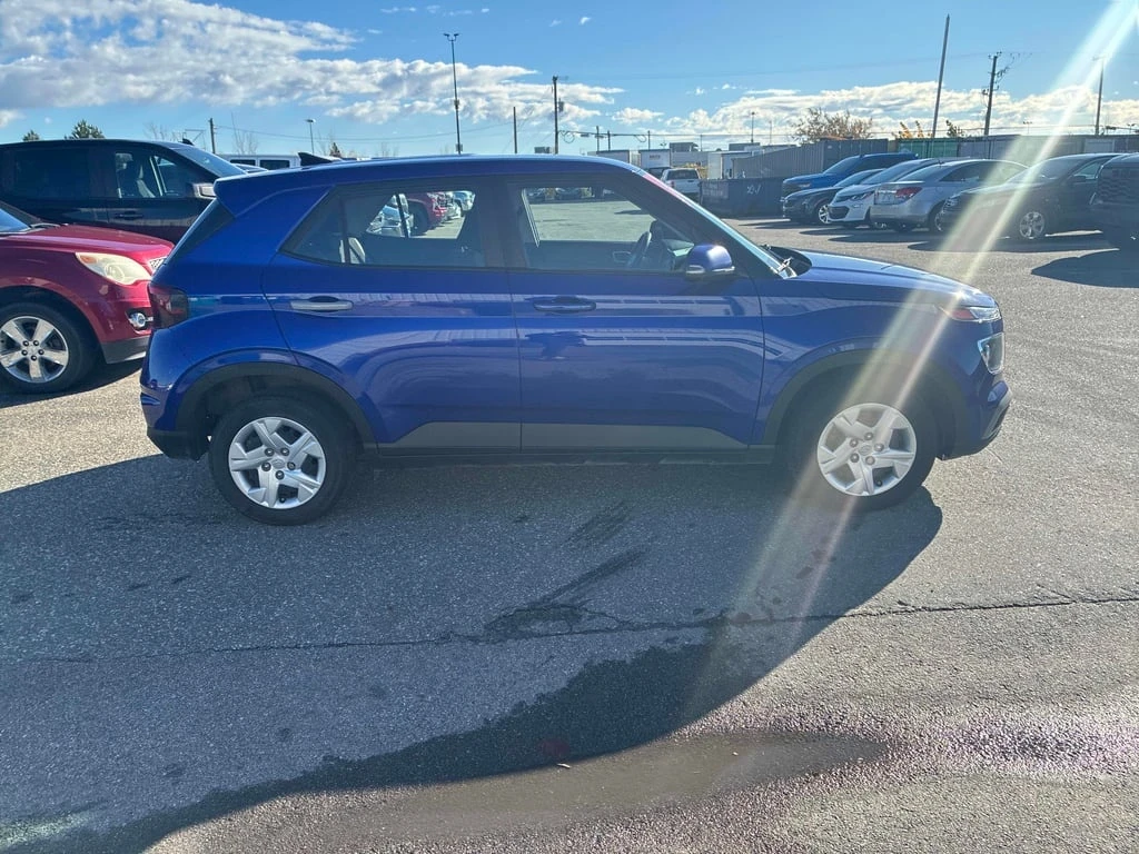 Hyundai Venue * Essential * CARFAX *    | Mobile.bg   3