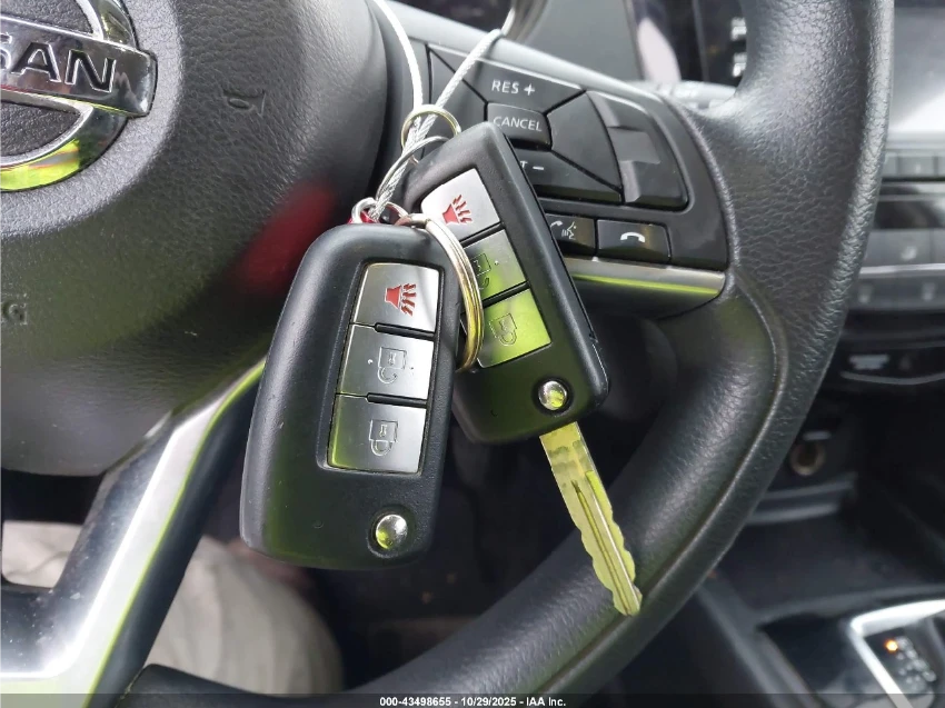 Nissan Rogue S* КАМЕРА* 4х4 - изображение 10