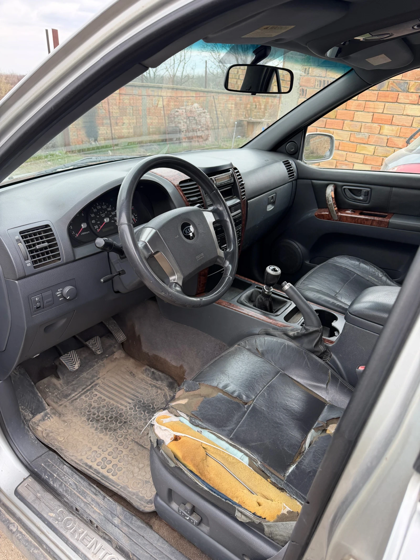 Kia Sorento 2.5 CRDi, снимка 5 - Автомобили и джипове - 54328310