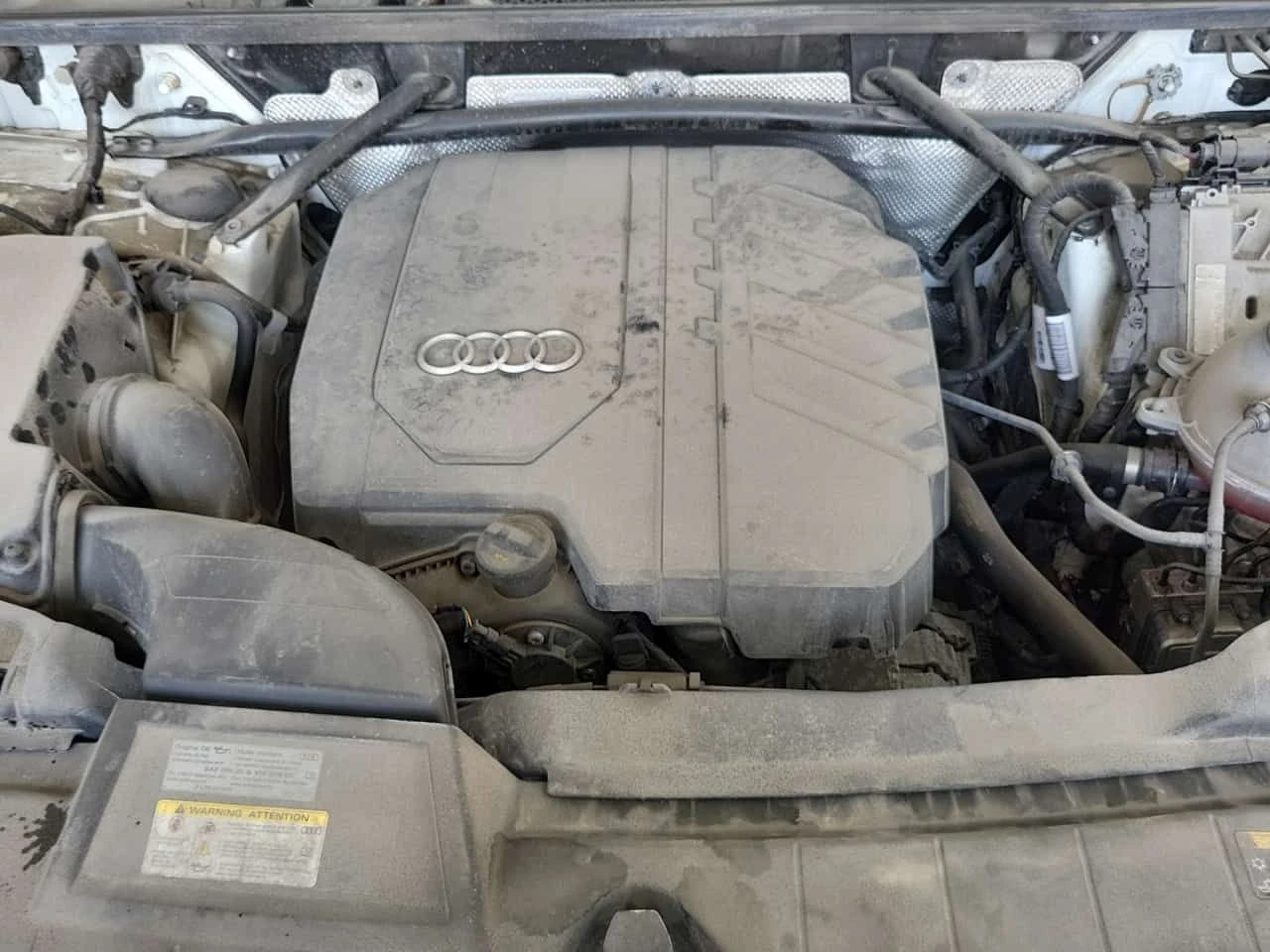 Audi Q5 * CARFAX * БЕЗ ИНЦИДЕНТИ * АВТОКРЕДИТ * , снимка 15 - Автомобили и джипове - 55177525