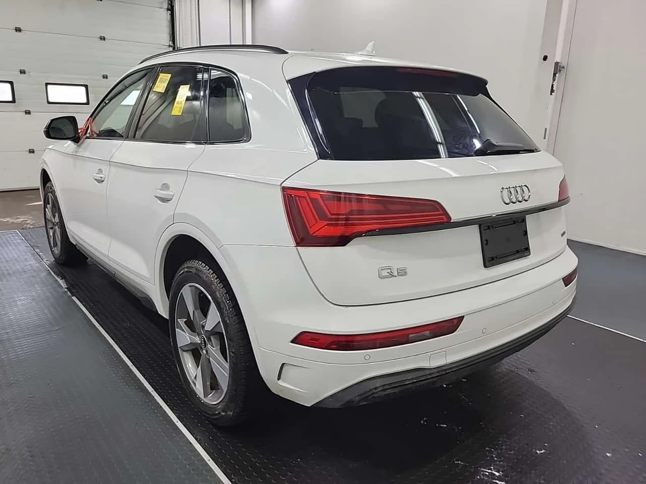 Audi Q5 * CARFAX * БЕЗ ИНЦИДЕНТИ * АВТОКРЕДИТ * , снимка 5 - Автомобили и джипове - 55177525