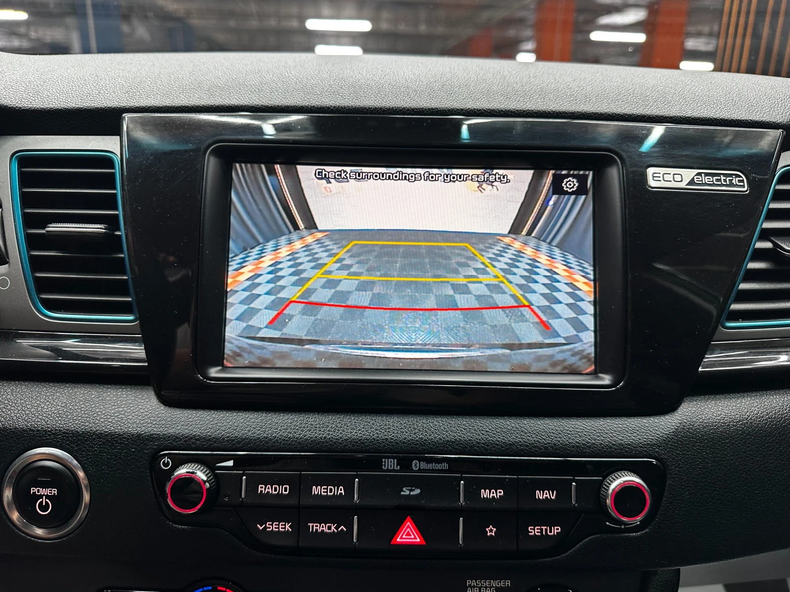 Kia Niro 64kW Premium/JBL, снимка 16 - Автомобили и джипове - 55325020