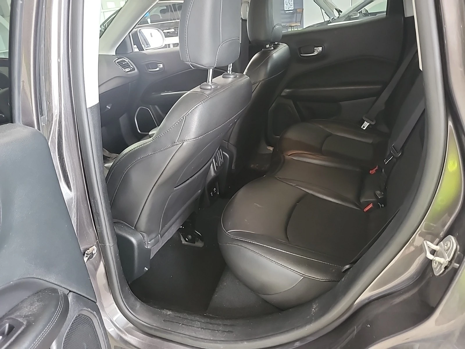 Jeep Compass 2.4L 4cyl 4WD | Mobile.bg � ����������� 12
