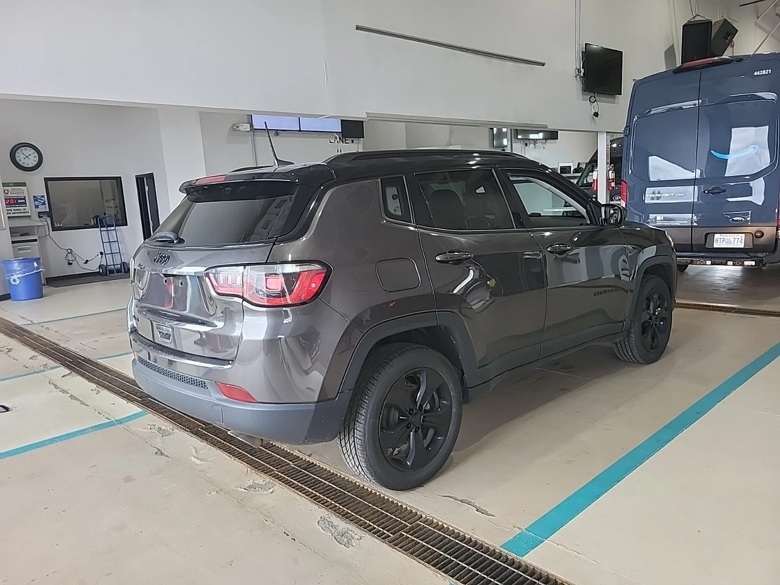 Jeep Compass 2.4L 4cyl 4WD | Mobile.bg � ����������� 3