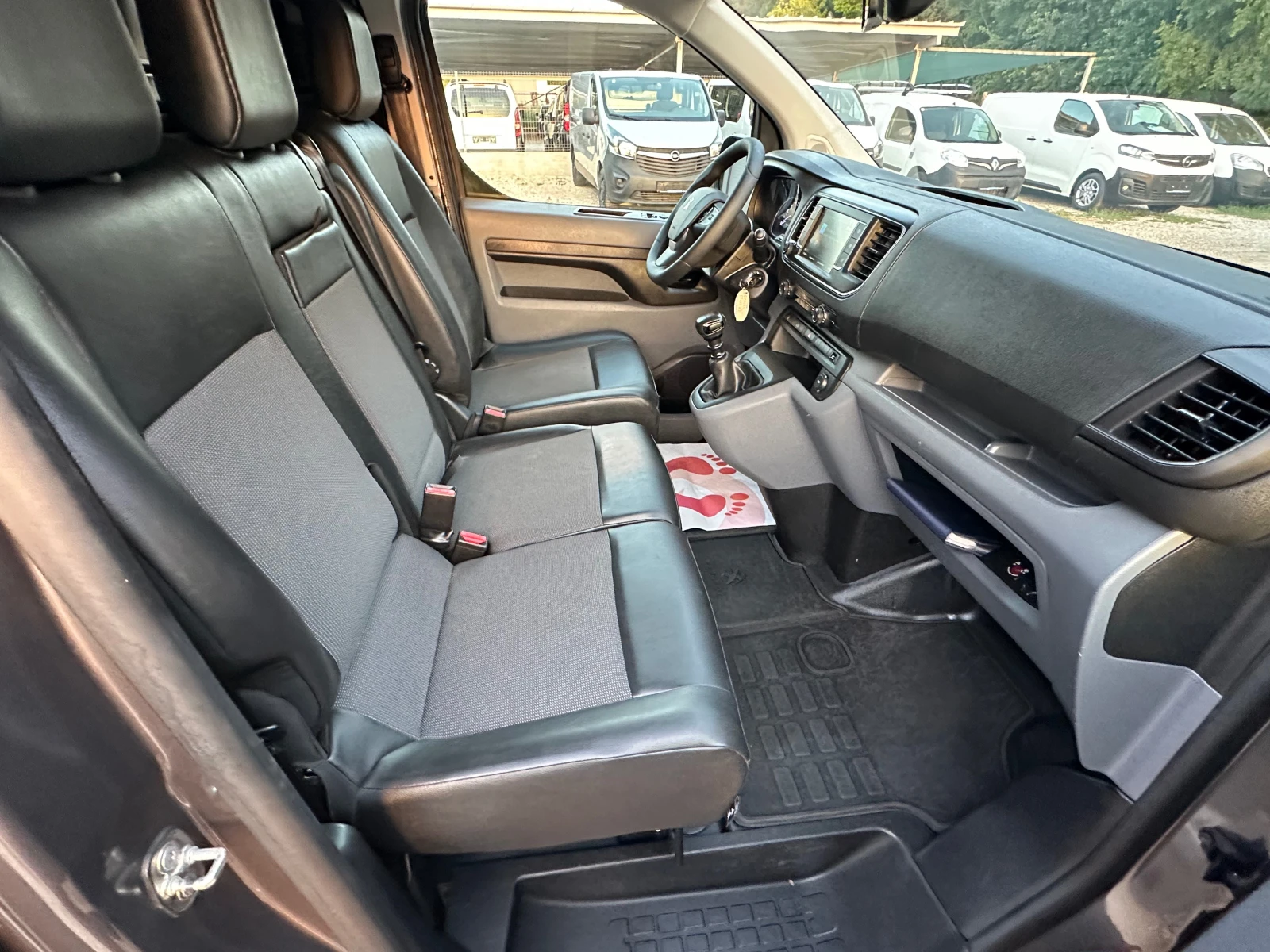 Peugeot Expert 2.0HDI* FUL* TOP* EVRO6 - изображение 9