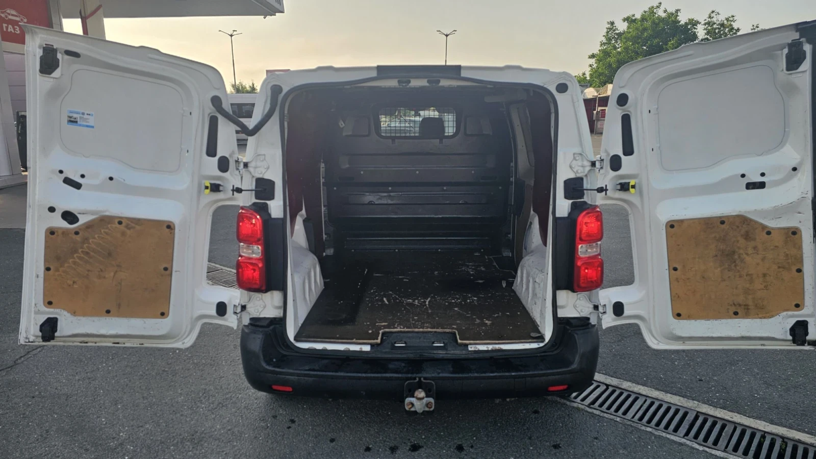 Toyota Proace 1.6 - ����� | Mobile.bg � ����������� 13