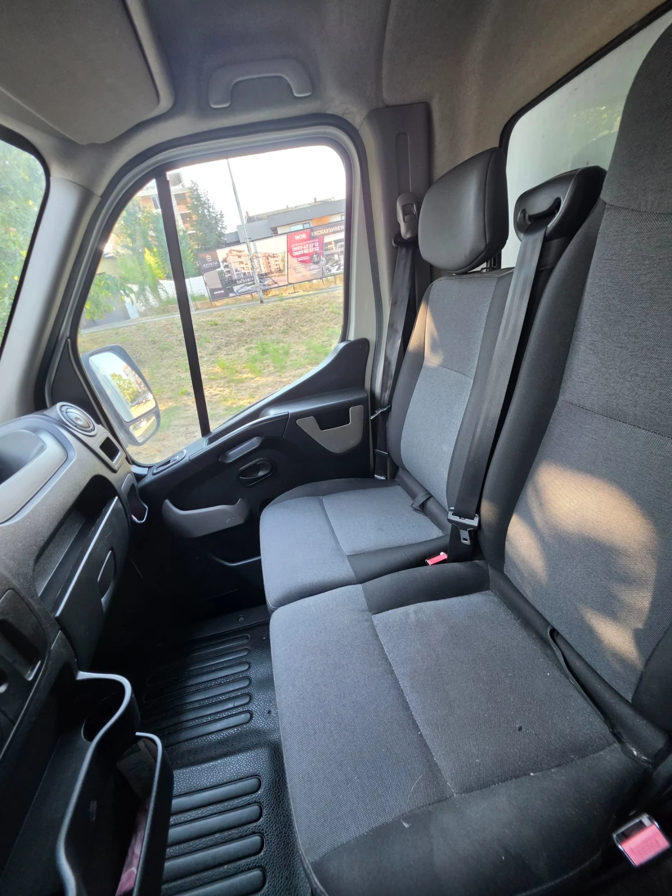 Renault Master 2.3, снимка 13 - Бусове и автобуси - 55749749