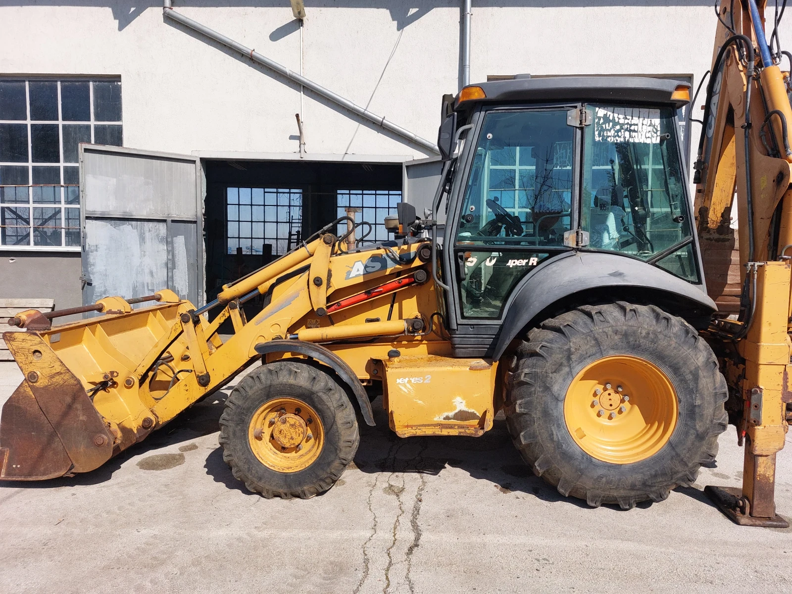 Багер Case, снимка 2 - Индустриална техника - 53838687