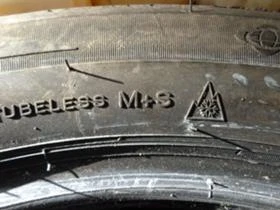 Гуми Зимни 235/55R19, снимка 8