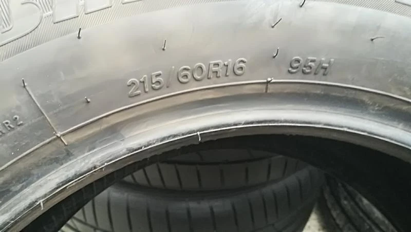 Гуми Летни 215/60R16, снимка 4 - Гуми и джанти - 25339293