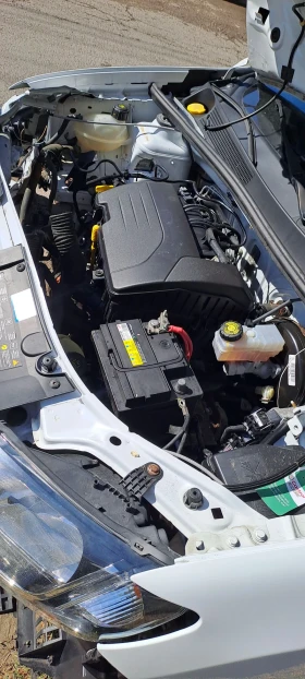 Dacia Sandero 61500км. 1.2 75к.с мотор скорости ОК, снимка 4