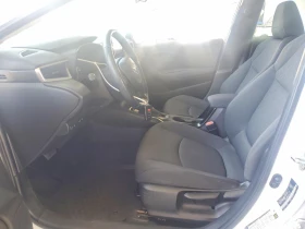 Toyota Corolla LE, снимка 6