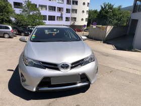 Toyota Auris, снимка 2
