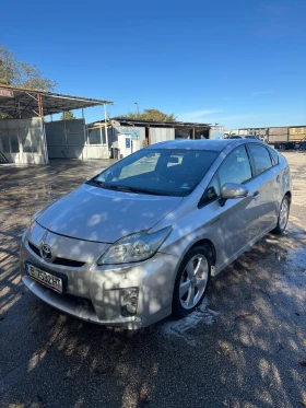 Toyota Prius 1.8 hybrid - изображение 1