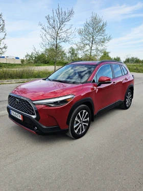 ����� �� �������� �� Toyota Corolla Cross 2.0XLE AWD KeyLess-Go ������ Distronic ���������� 