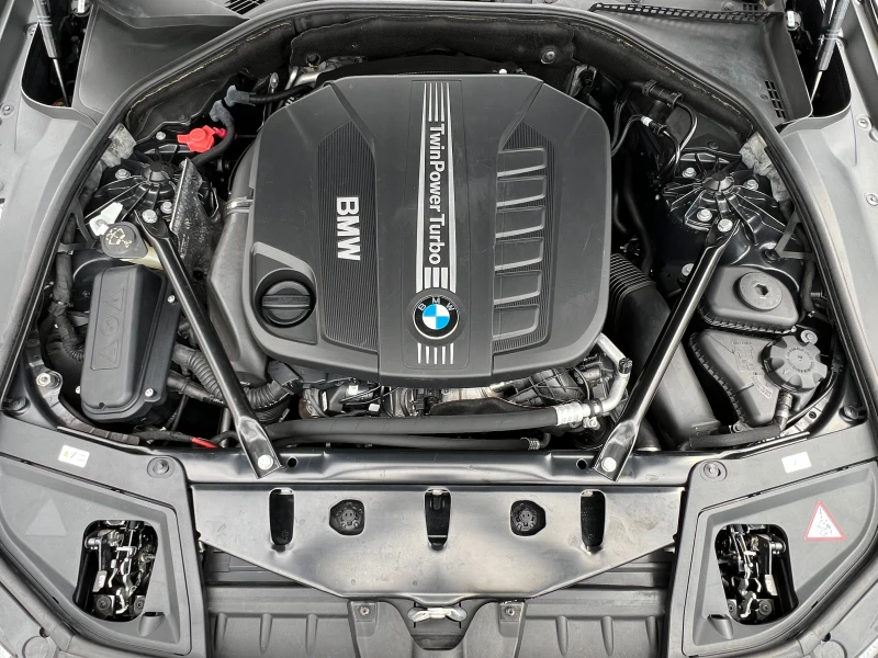 BMW 530 X-drive Серв. история/231543км./WBAMW91000DV08039/, снимка 8 - Автомобили и джипове - 51377070