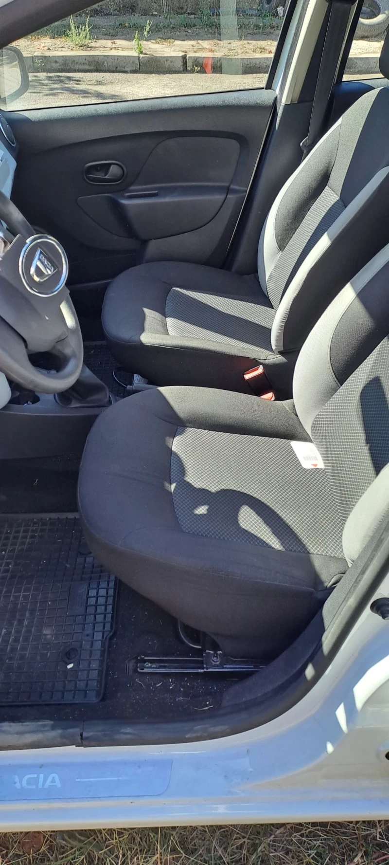 Dacia Sandero 61500км. 1.2 75к.с мотор скорости ОК, снимка 6 - Автомобили и джипове - 51807662