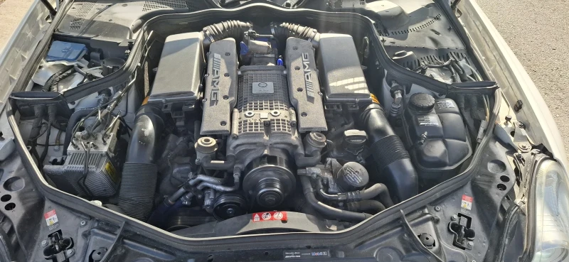 Mercedes-Benz CLS 55 AMG, снимка 15 - Автомобили и джипове - 52473331