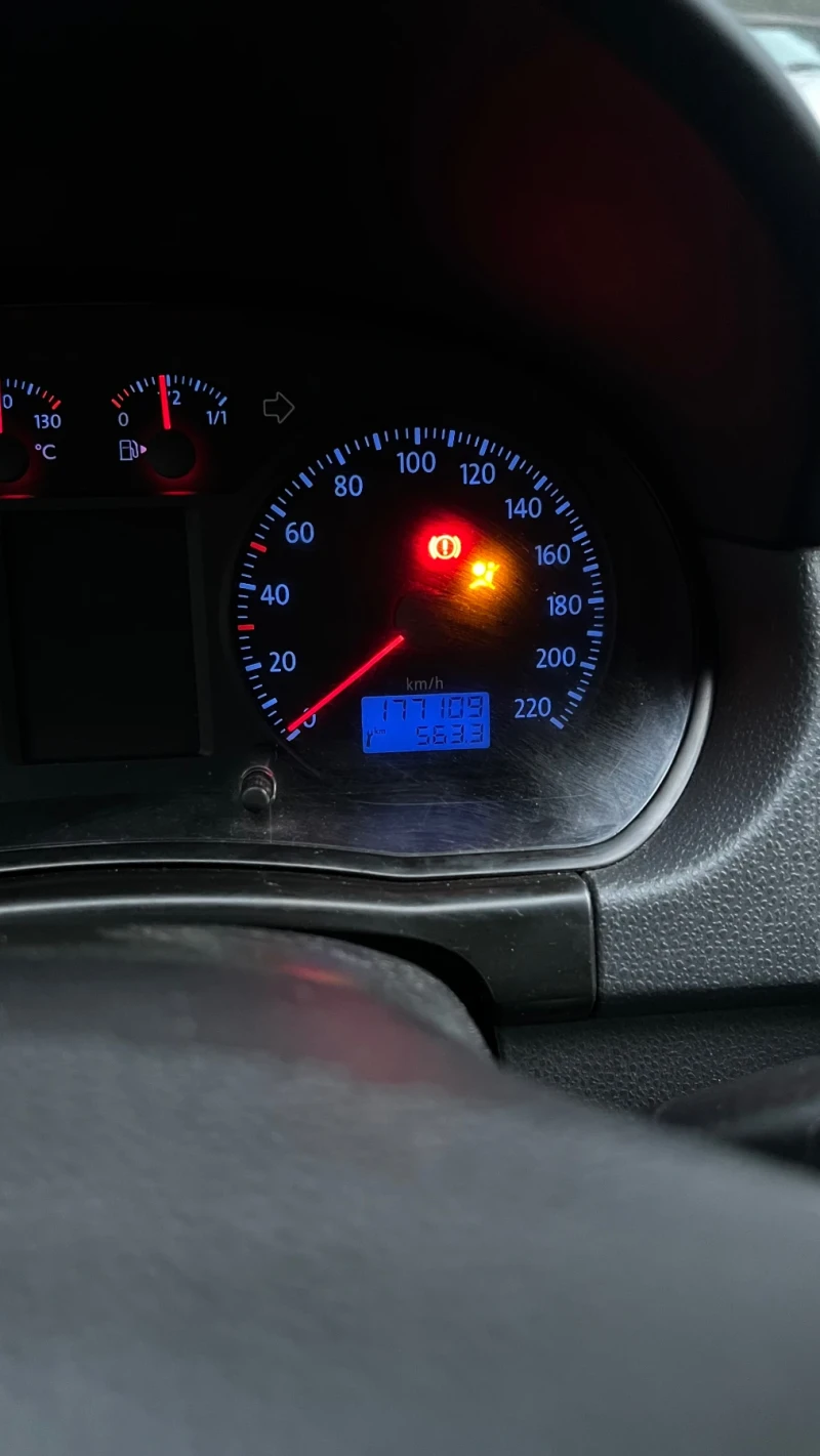 VW Polo 1.2 бензин , снимка 9 - Автомобили и джипове - 52189245