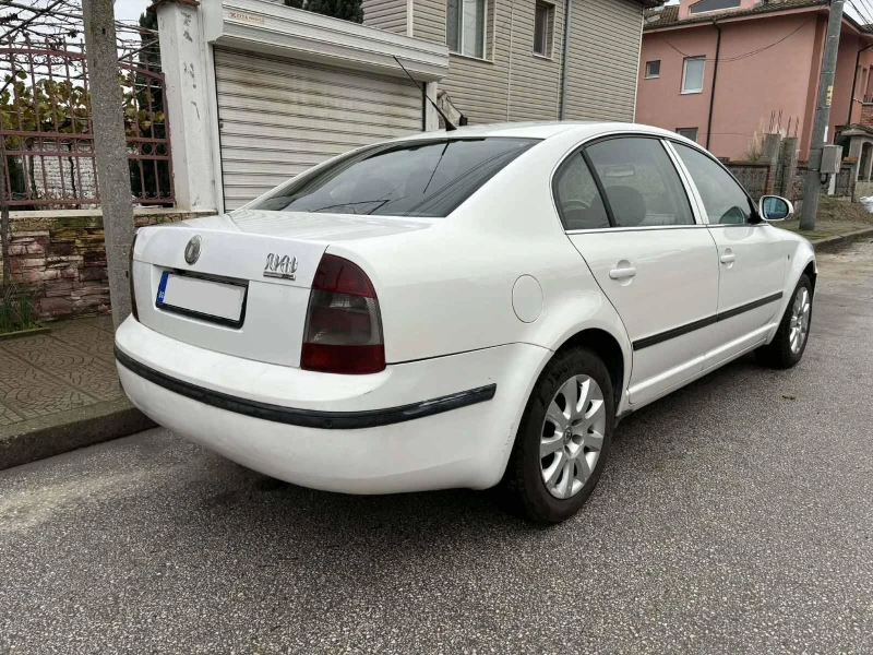 Skoda Superb 2.0TDI 140 к.с., снимка 3 - Автомобили и джипове - 52663168