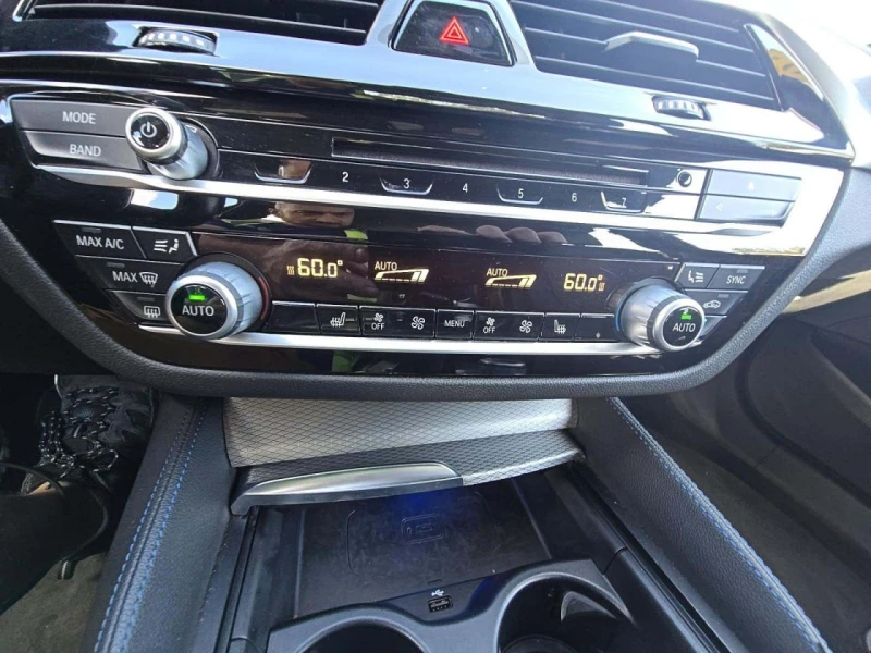 BMW 530 M-Pack* XDrive , снимка 8 - Автомобили и джипове - 52697847