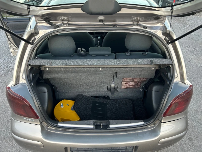 Toyota Yaris 1.4D-4D, снимка 12 - Автомобили и джипове - 52806197
