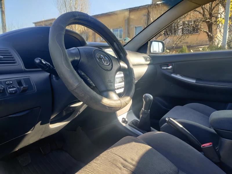 Toyota Corolla, снимка 10 - Автомобили и джипове - 52810074