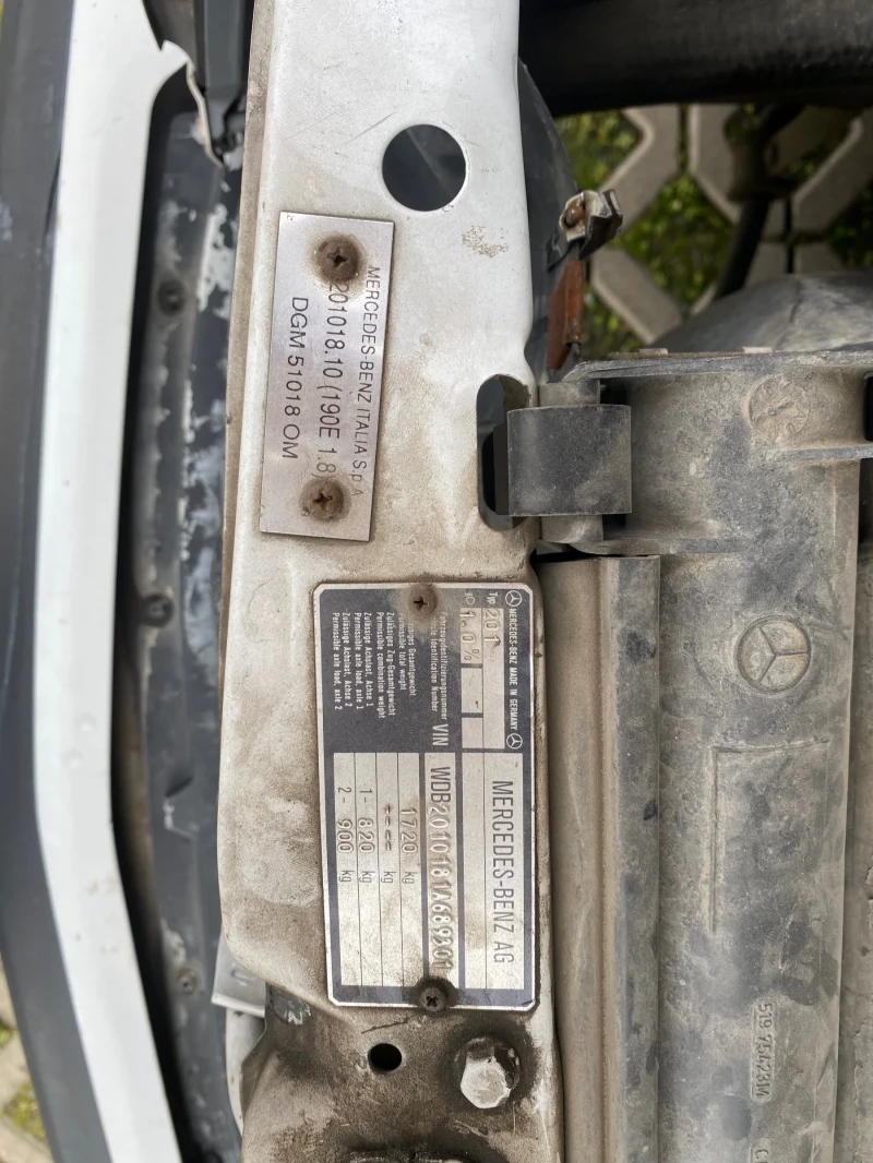 Mercedes-Benz 190, снимка 6 - Автомобили и джипове - 53063281