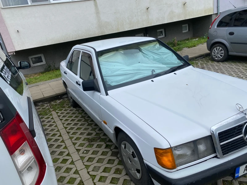 Mercedes-Benz 190, снимка 2 - Автомобили и джипове - 53063281