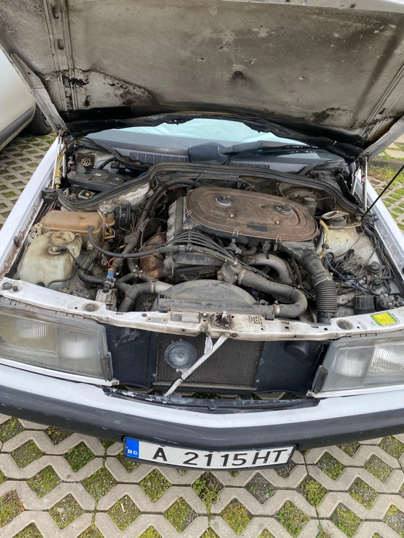 Mercedes-Benz 190, снимка 14 - Автомобили и джипове - 53063281