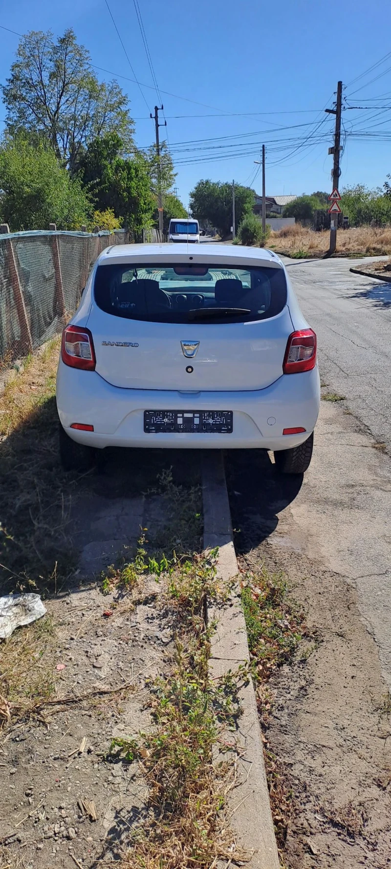 Dacia Sandero 61500км. 1.2 75к.с мотор скорости ОК - 11 лв. / 5.62 € - 98896615 1